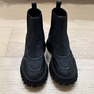Gucci Womens Black Monogram Chunky Sole Boots Size 38.5- Worn once!